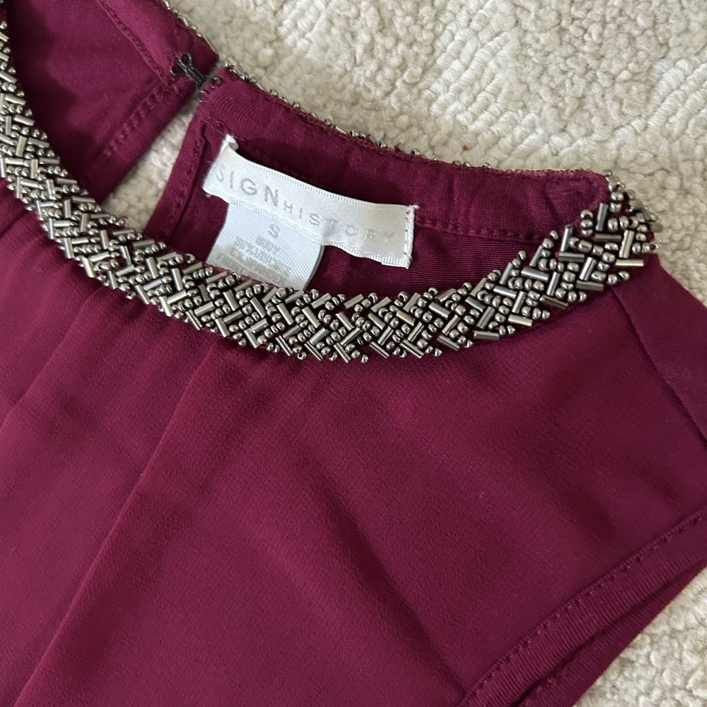 Design history S Women’s sleeveless blouse shirt fully beaded around neck maroon - Picture 2 of 7